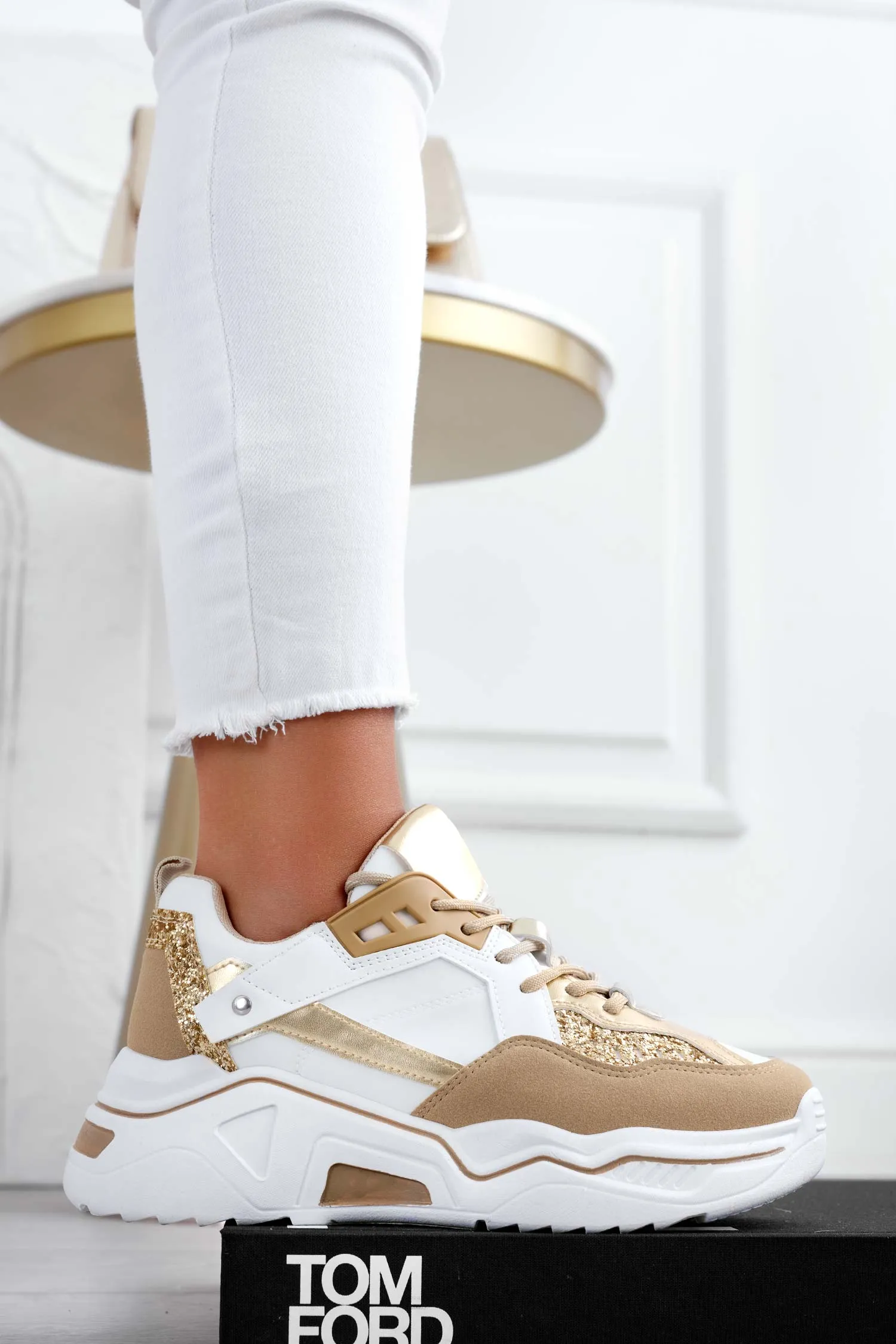 ELLIOT - Sneakers con suola spessa ed inserti oro