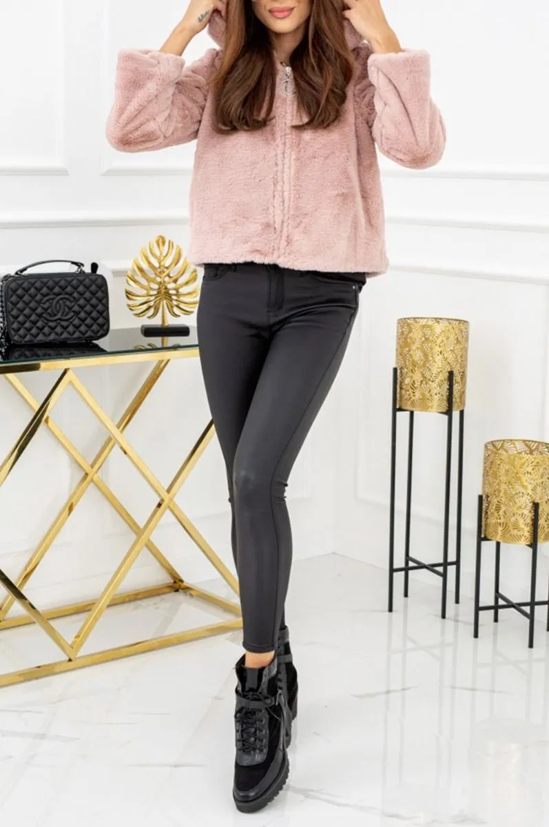 Giacca in ecopelliccia rosa con zip e cappuccio