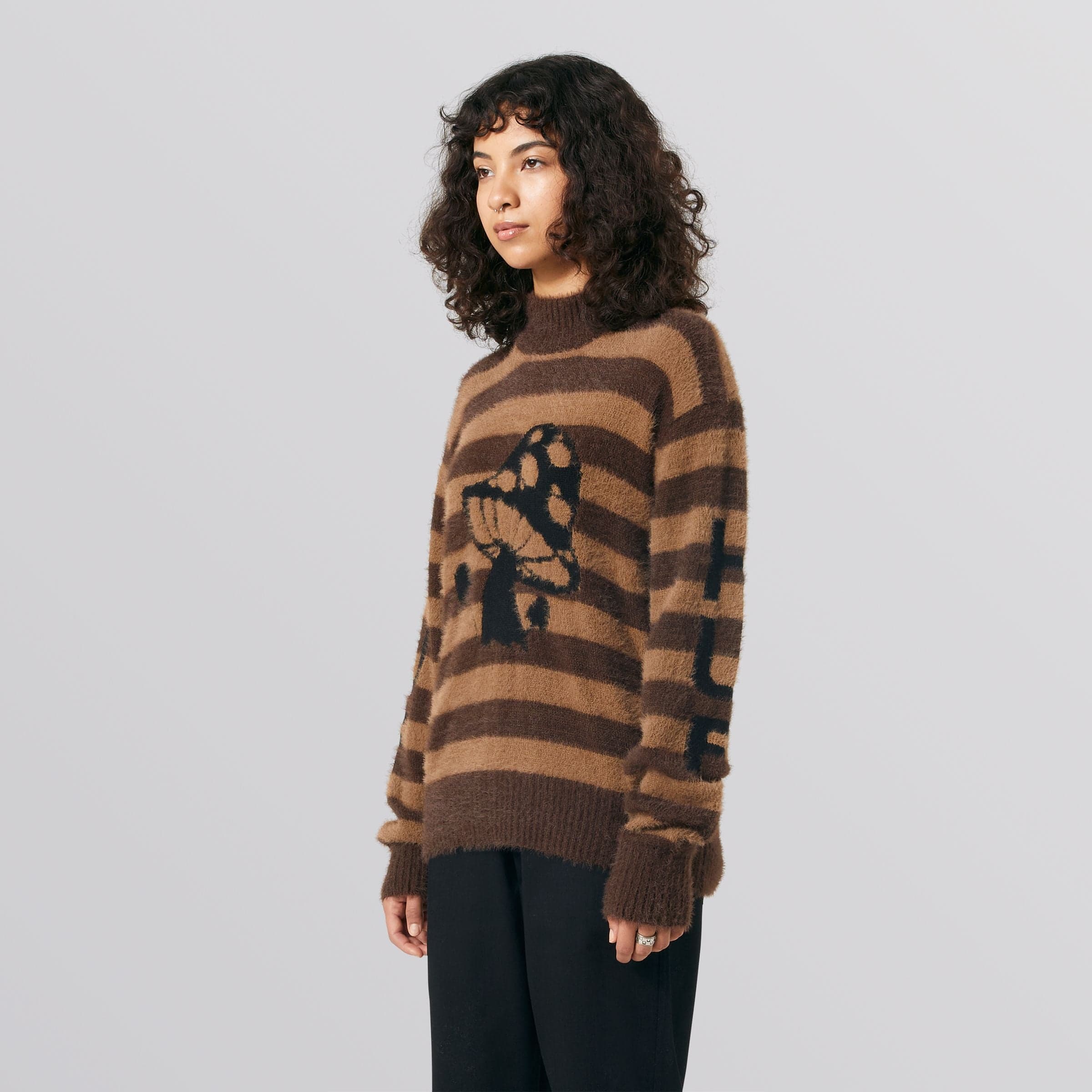 SHROOM JACQUARD KNIT SWEATER - BROWN